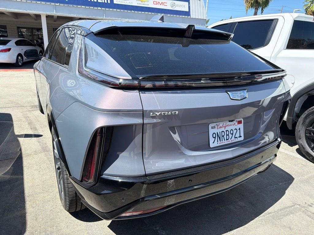 Used 2024 Cadillac Lyriq Sport RWD image 7