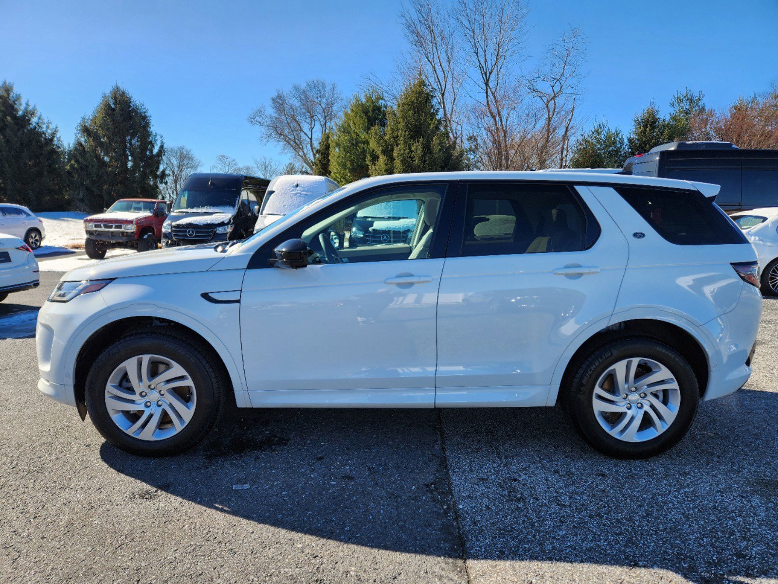 Certified 2024 Land Rover Discovery Sport S image 5