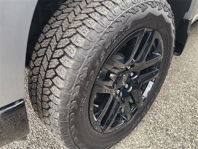 Used 2024 Chevrolet Silverado 1500 LT Trail Boss w/ LPO, Dark Essentials Package image 10