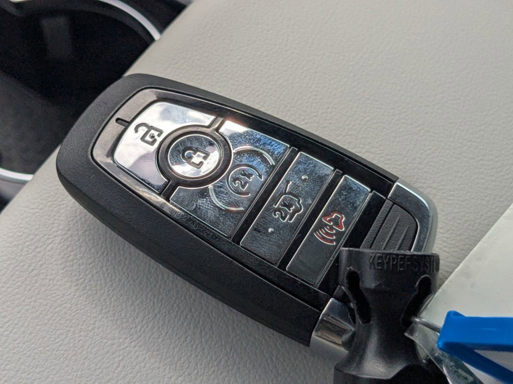 New 2026 Lincoln Nautilus Premier image 32