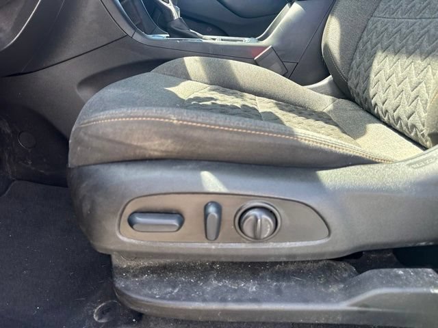 Used 2023 Chevrolet Equinox LT AWD/4WD image 13