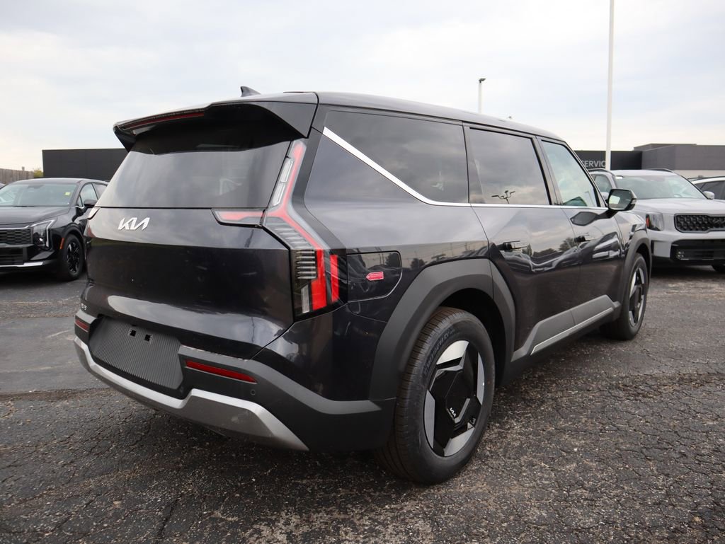 New 2026 Kia EV9 Light RWD image 7