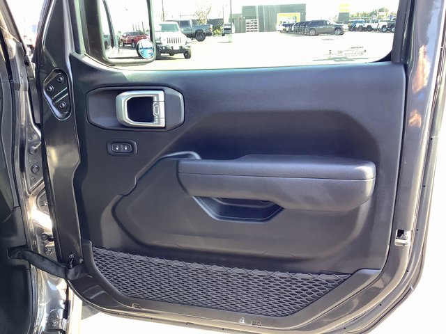 Used 2023 Jeep Wrangler Sport S image 37