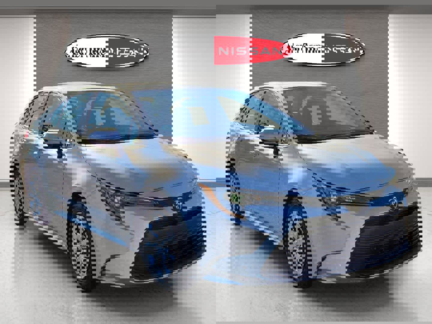 Used 2024 Toyota Corolla LE image 1