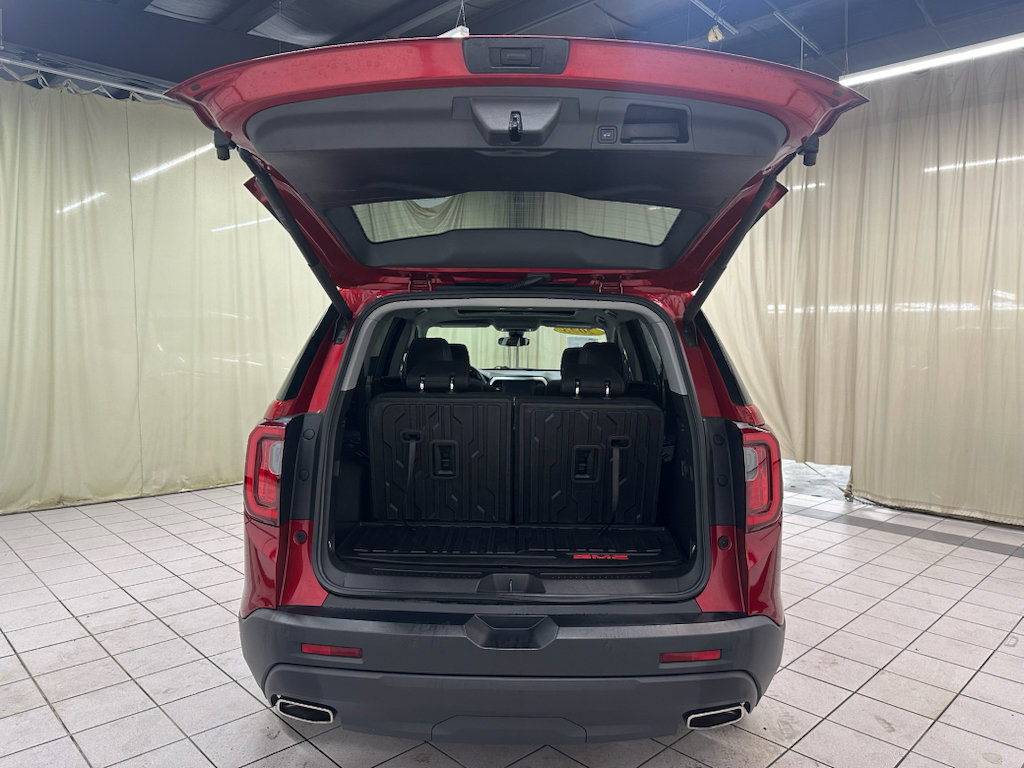 Used 2023 GMC Acadia SLE w/ Driver Convenience Package AWD/4WD image 10