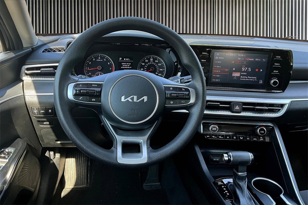 Used 2023 Kia K5 LXS image 5