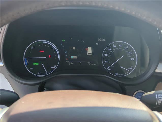 Used 2021 Toyota Sienna Platinum image 18