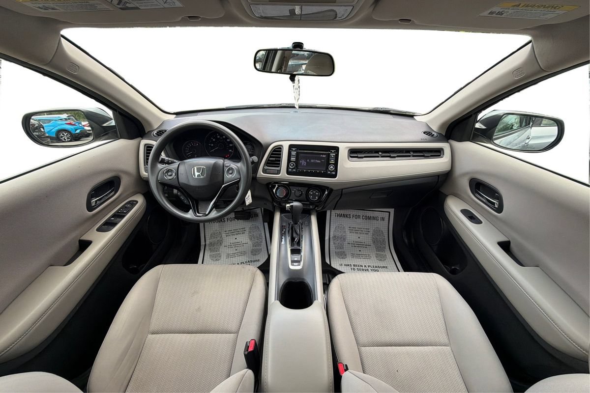 Used 2018 Honda HR-V LX image 26
