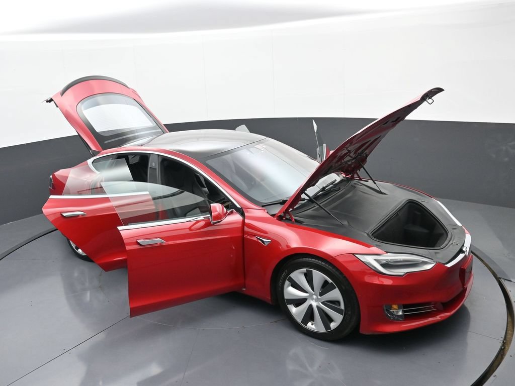 Used 2021 Tesla Model S Performance AWD/4WD image 37