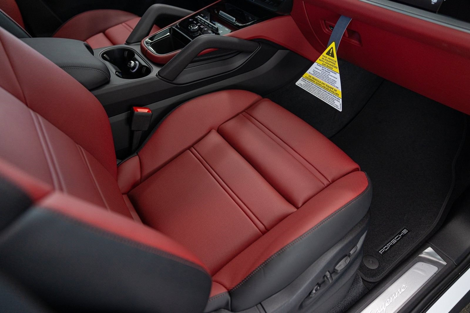 New 2024 Porsche Cayenne Coupe AWD/4WD image 41