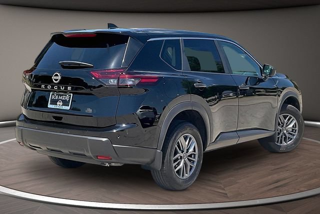 Used 2025 Nissan Rogue S FWD image 2