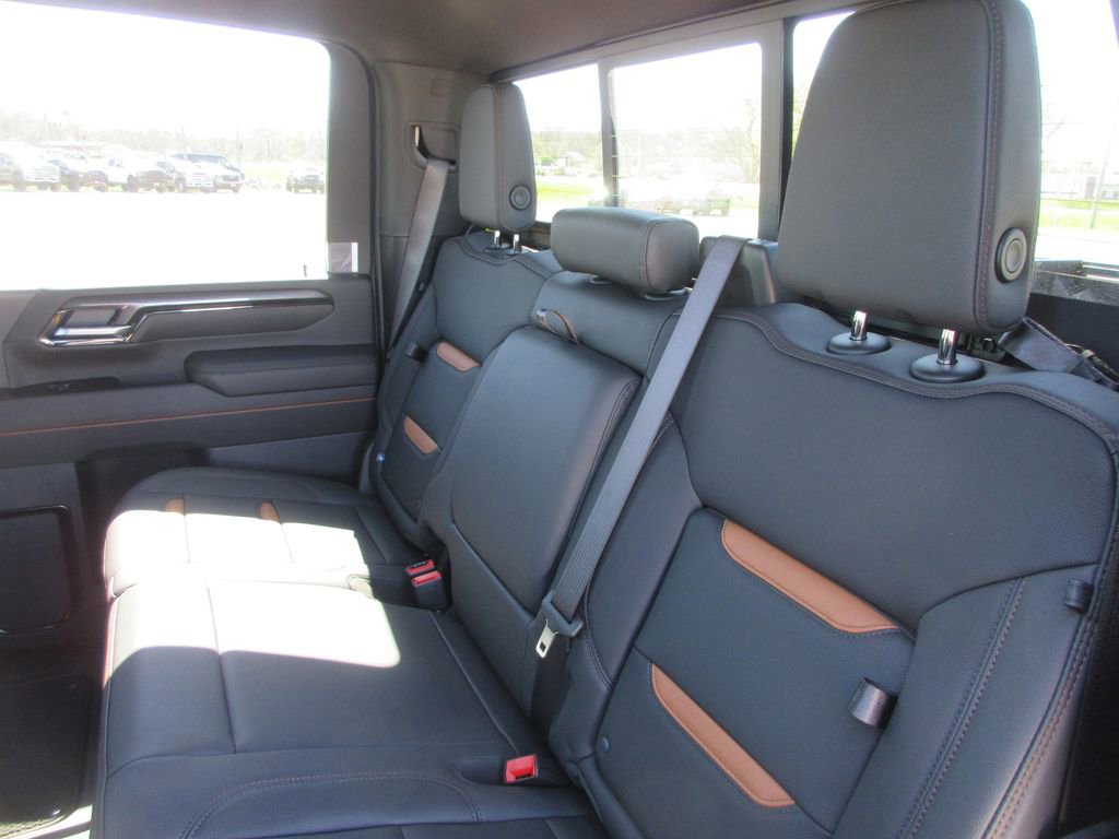 New 2026 GMC Sierra 2500 AT4 w/ AT4 Premium Plus Package AWD/4WD image 16