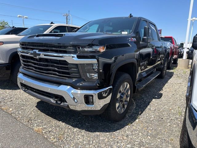 New 2026 Chevrolet Silverado 2500 LT w/ Safety Package AWD/4WD image 3