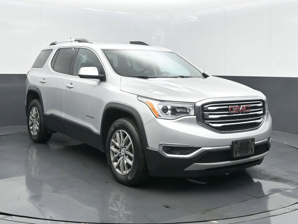 Used 2017 GMC Acadia SLE image 2