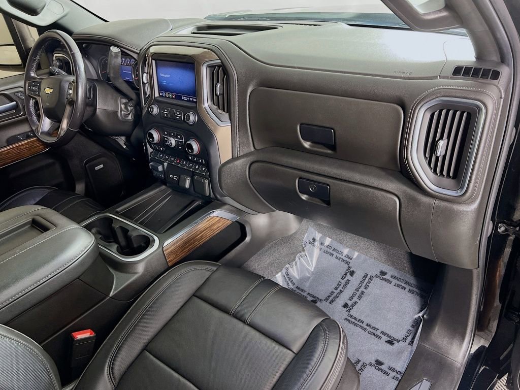 Certified 2022 Chevrolet Silverado 2500 High Country w/ LPO, Dark Essentials Package image 31
