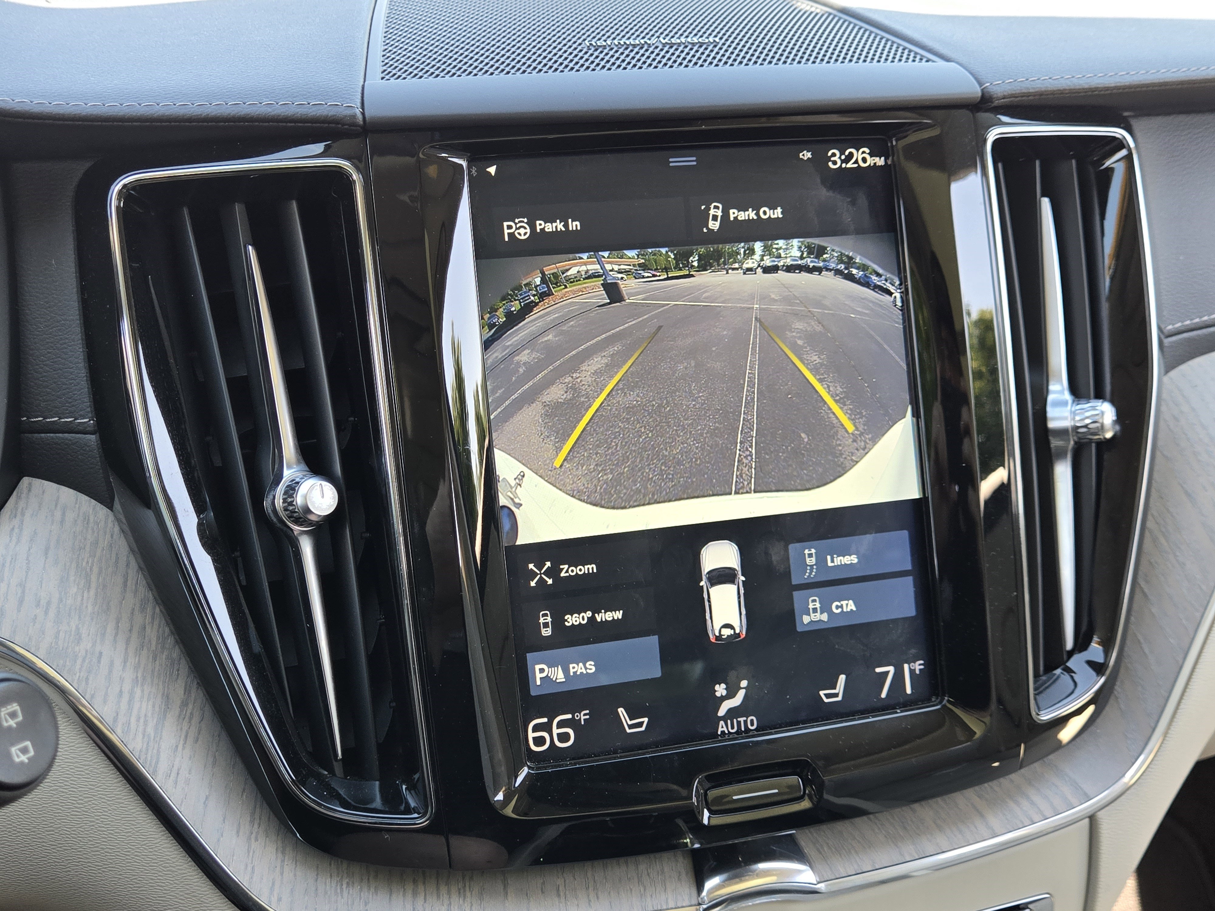 Used 2019 Volvo XC60 T5 Inscription image 21