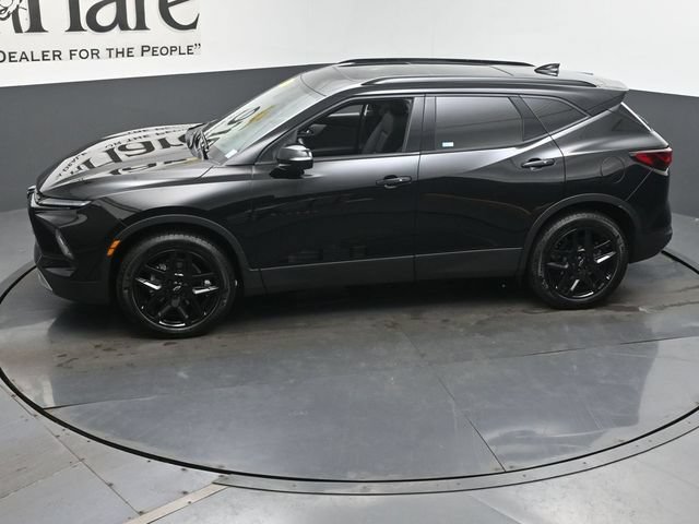 Used 2025 Chevrolet Blazer LT w/ Sound & Technology Package AWD/4WD image 62