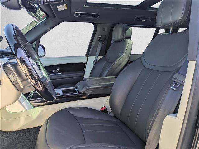 Used 2024 Land Rover Range Rover Long Wheelbase SE AWD/4WD image 17