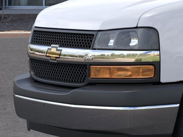 New 2026 Chevrolet Express 2500 Extended w/ Driver Convenience Package RWD image 13