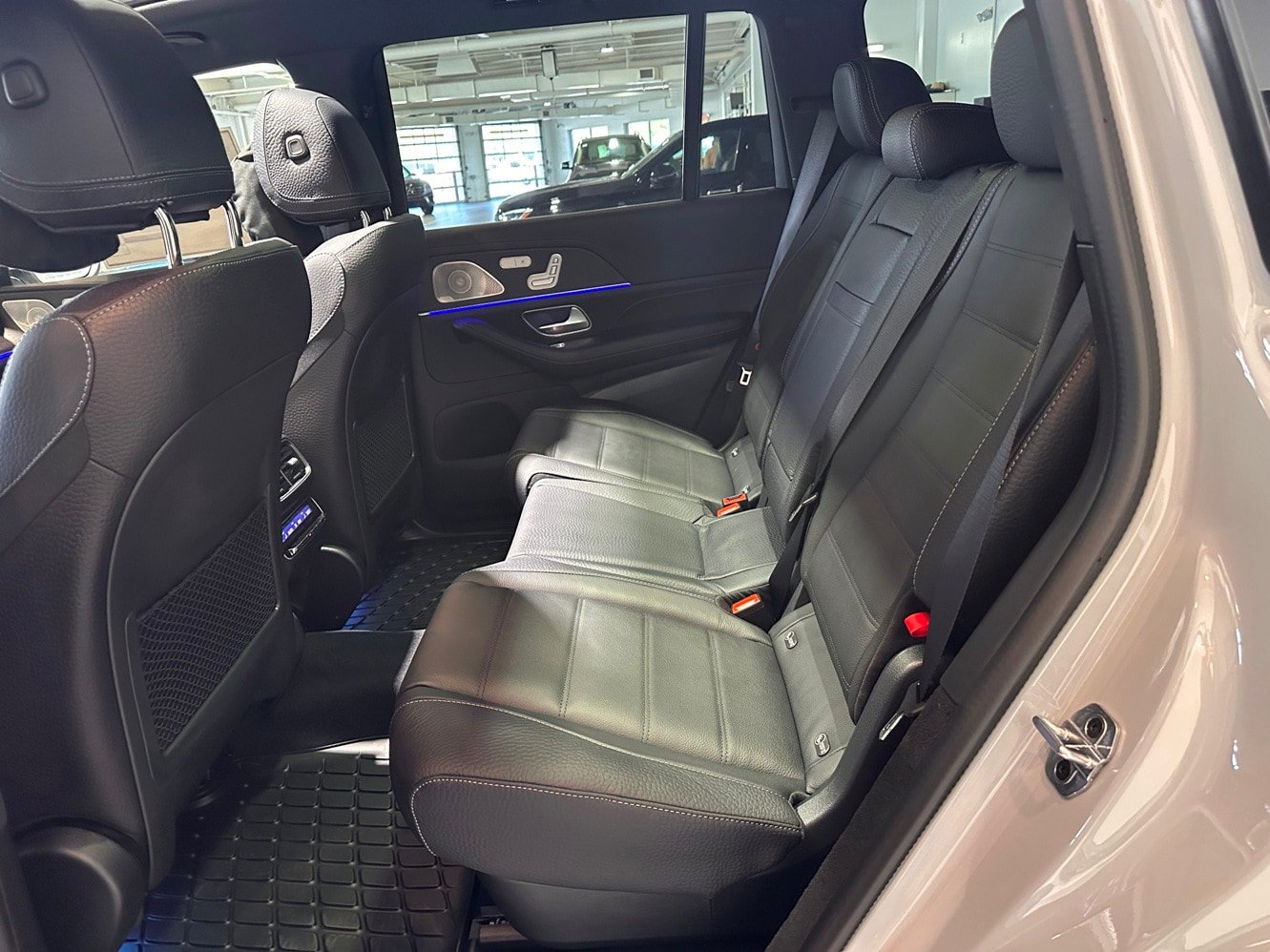 Used 2026 Mercedes-Benz GLS 580 4MATIC image 13