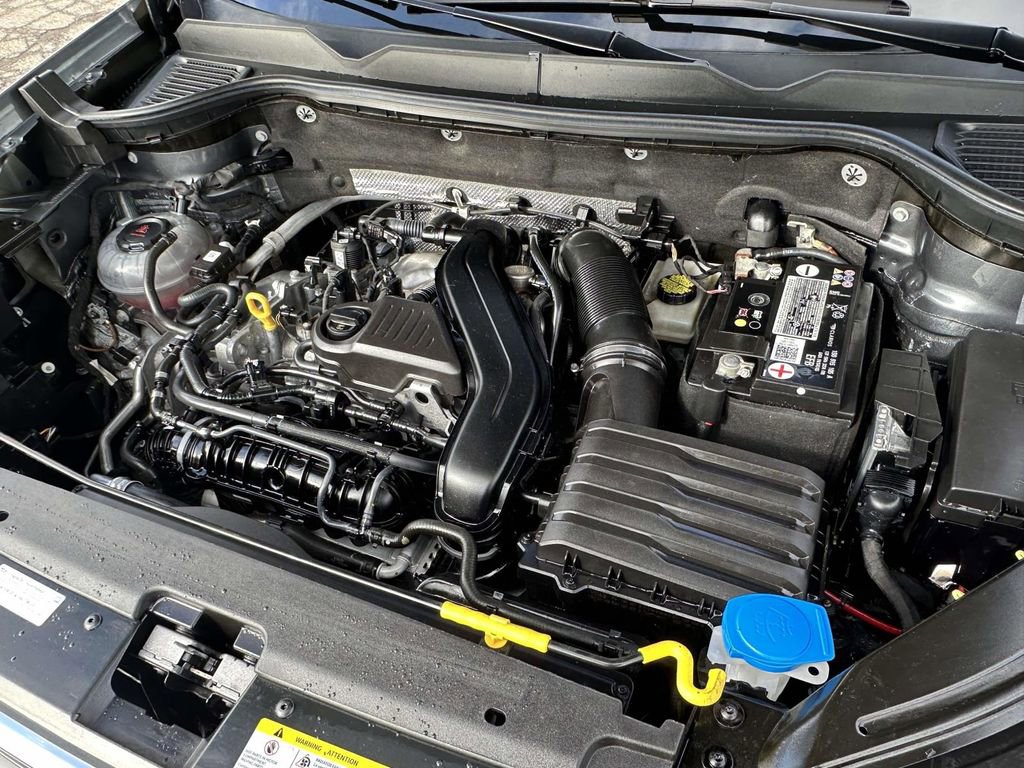 Used 2022 Volkswagen Taos SE image 10