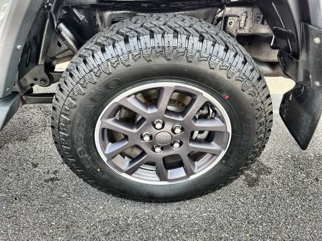 Used 2022 Jeep Gladiator Overland w/ Popular Equipment Package AWD/4WD image 19