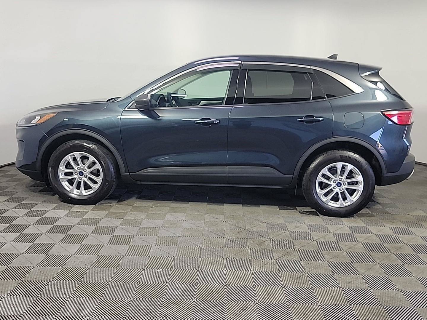 Used 2022 Ford Escape SE w/ Convenience Package AWD/4WD image 11