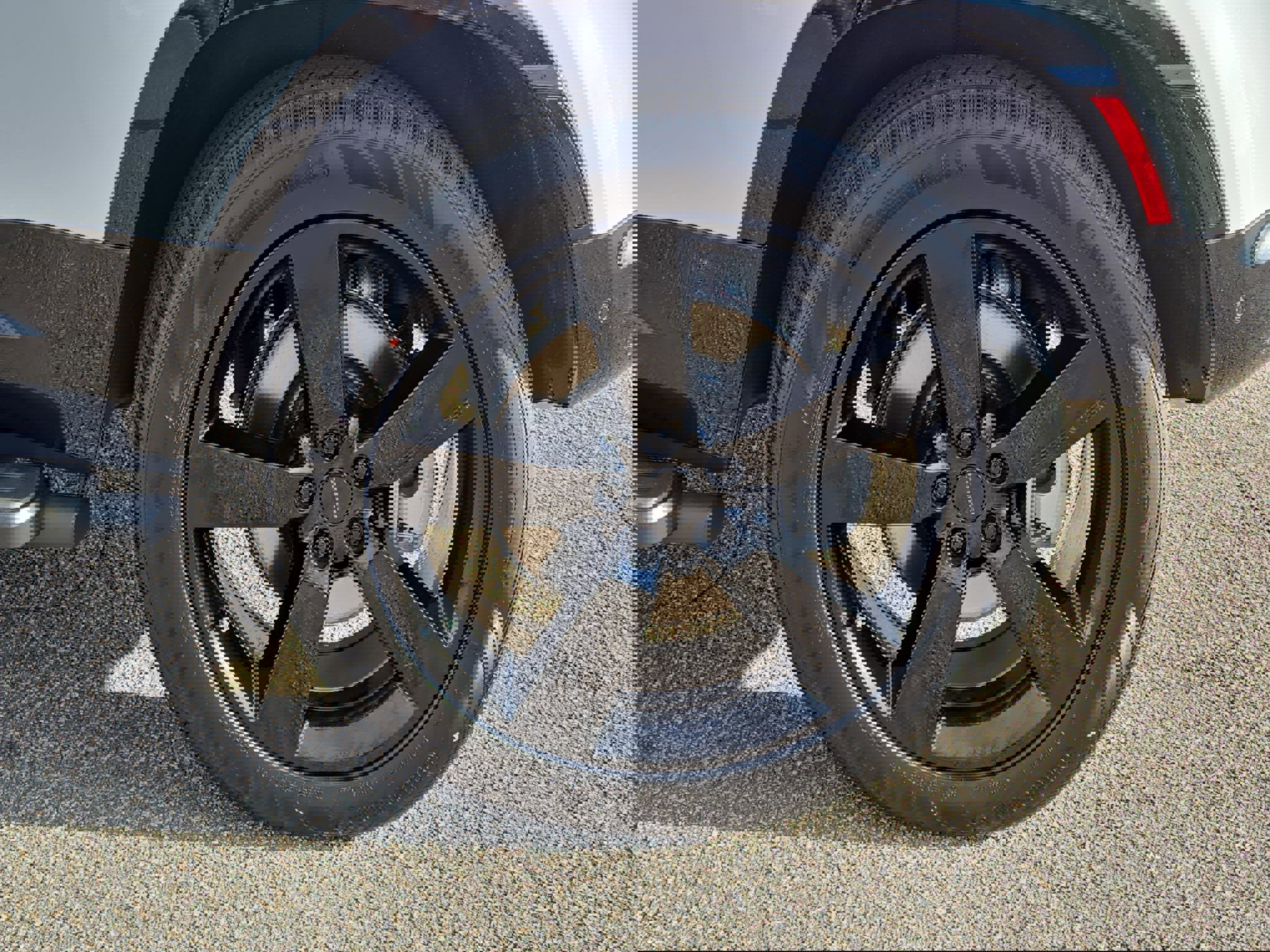 New 2026 Land Rover Defender 110 X-Dynamic SE image 33