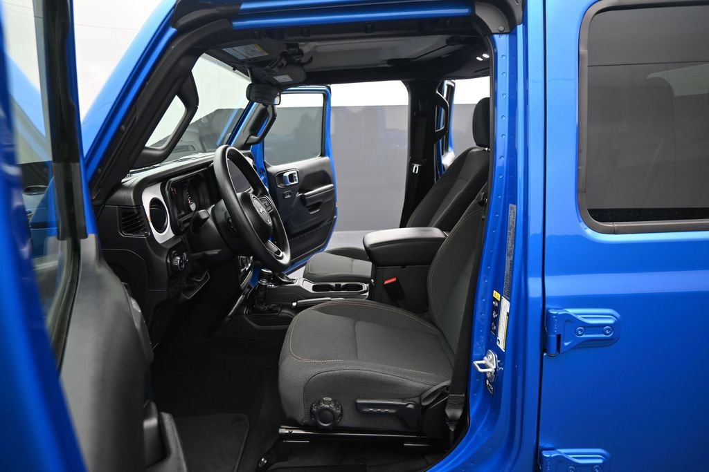 Used 2025 Jeep Gladiator Sport AWD/4WD image 10