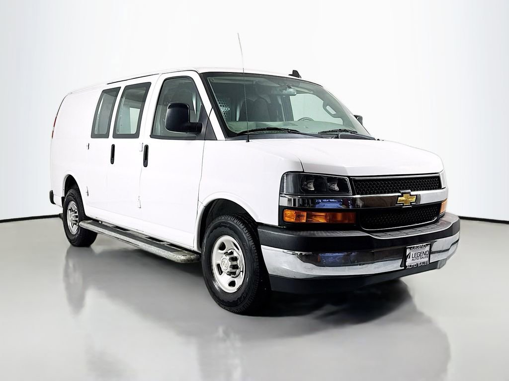 Used 2020 Chevrolet Express 2500 w/ Driver Convenience Package image 3