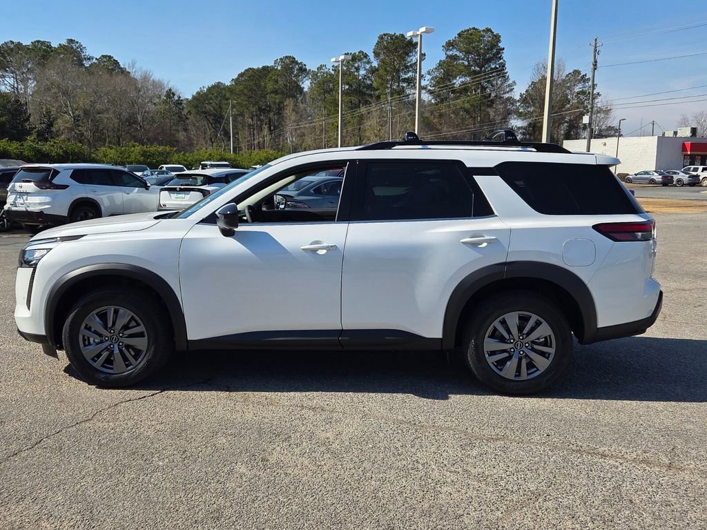 New 2026 Nissan Pathfinder SV image 2