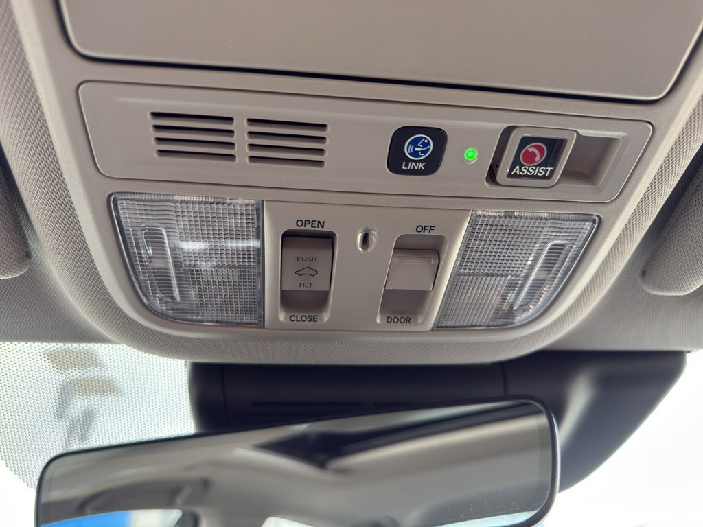 Used 2021 Honda Accord Touring image 25