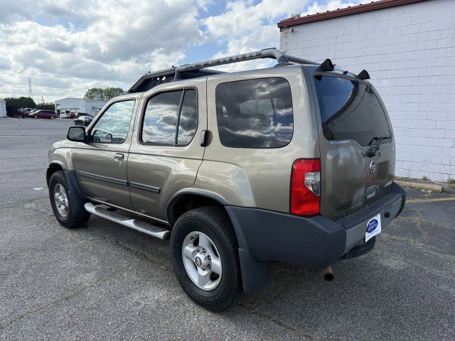 Used 2002 Nissan Xterra XE image 2