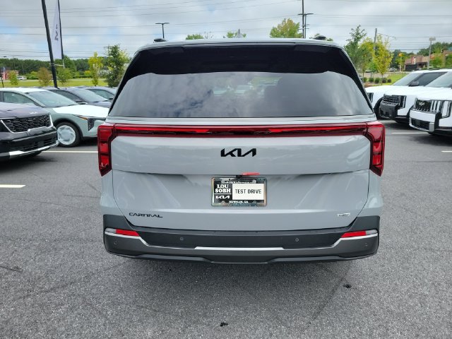 New 2027 Kia Carnival SX w/ Dark Edition Package FWD image 5