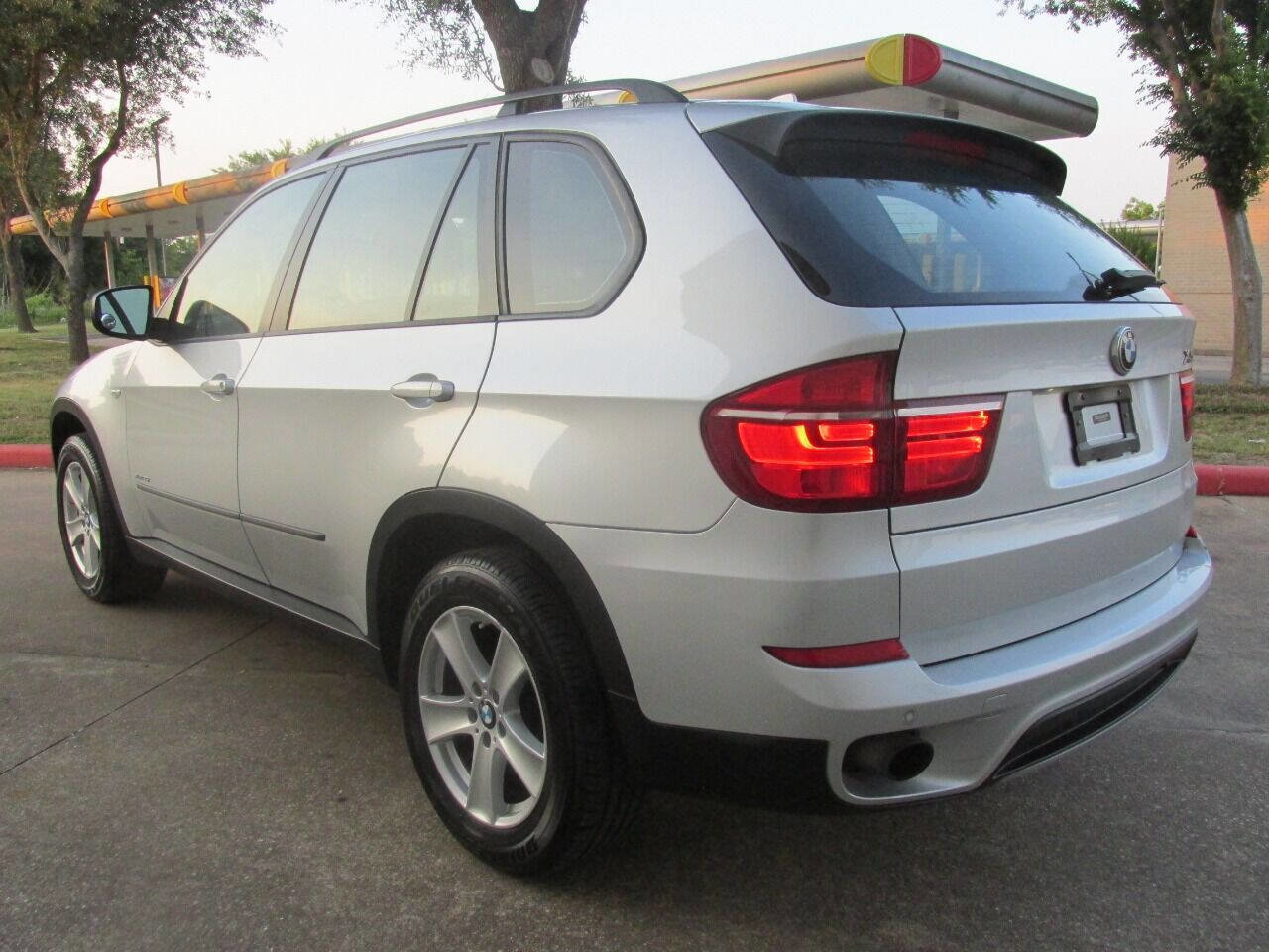Used 2012 BMW X5 xDrive35i image 6