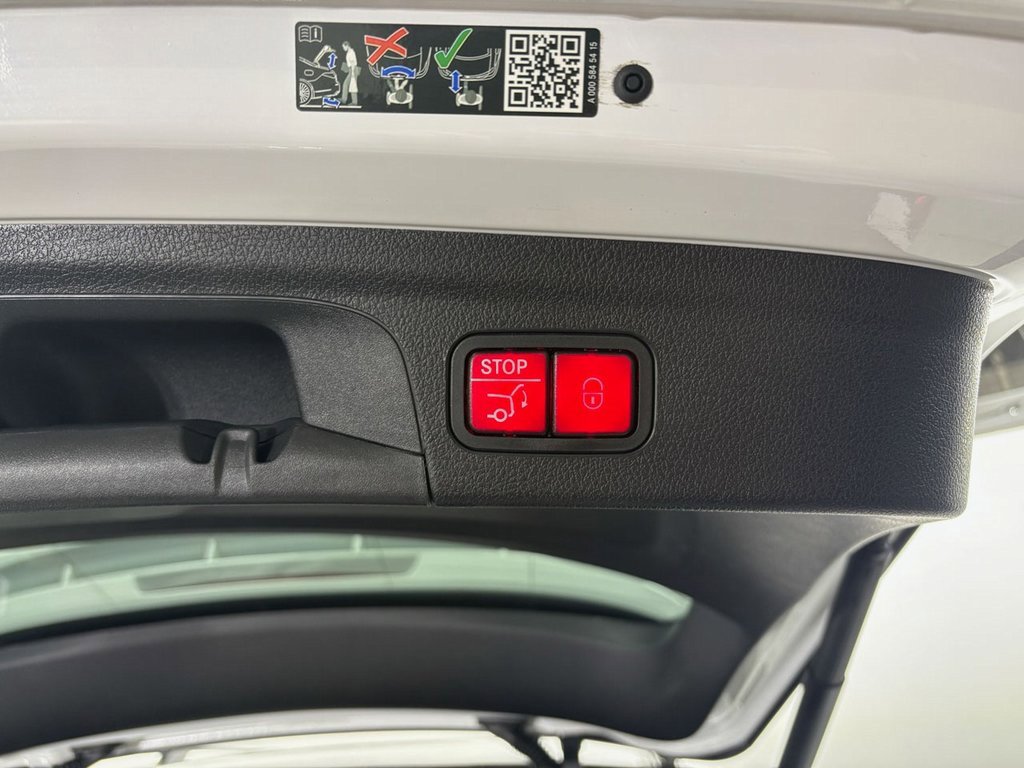 Used 2024 Mercedes-Benz GLE 450e 4MATIC image 31