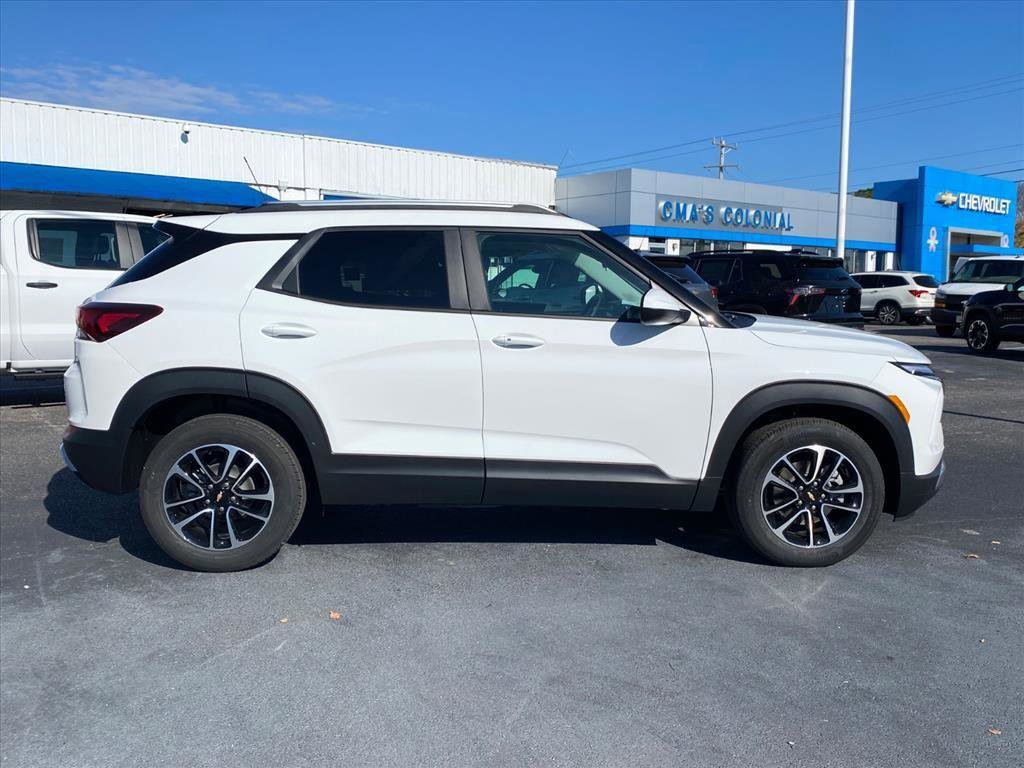 New 2026 Chevrolet TrailBlazer LT image 2