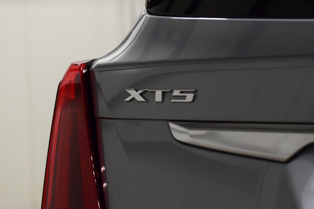 Used 2024 Cadillac XT5 Premium Luxury w/ Technology Package image 23