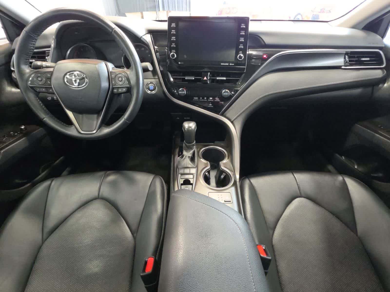 Used 2021 Toyota Camry XSE FWD image 29