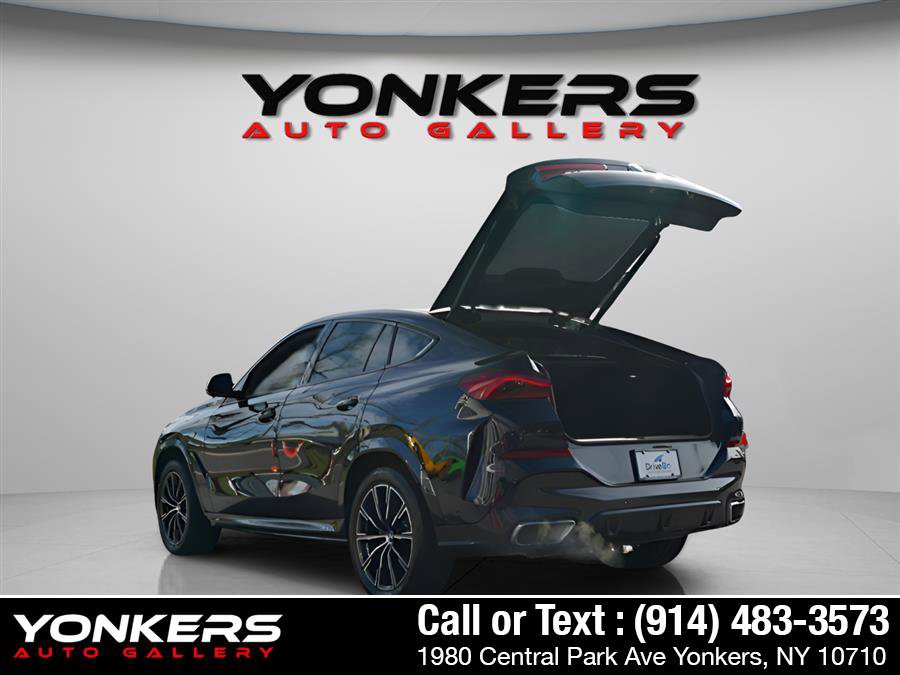 Used 2024 BMW X6 xDrive40i w/ Premium Package image 4