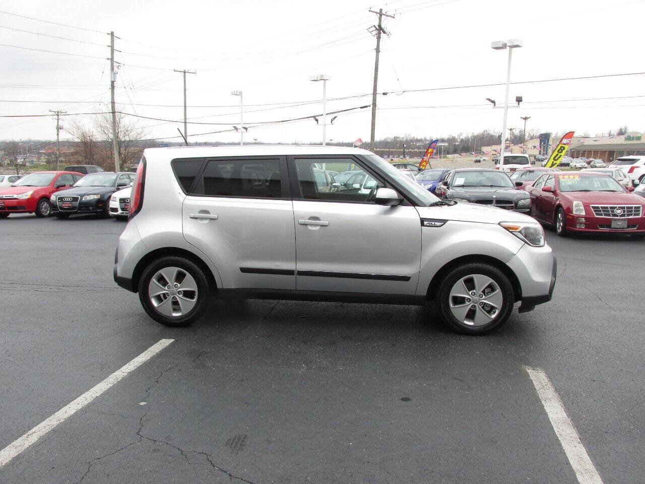 Used 2015 Kia Soul FWD image 6