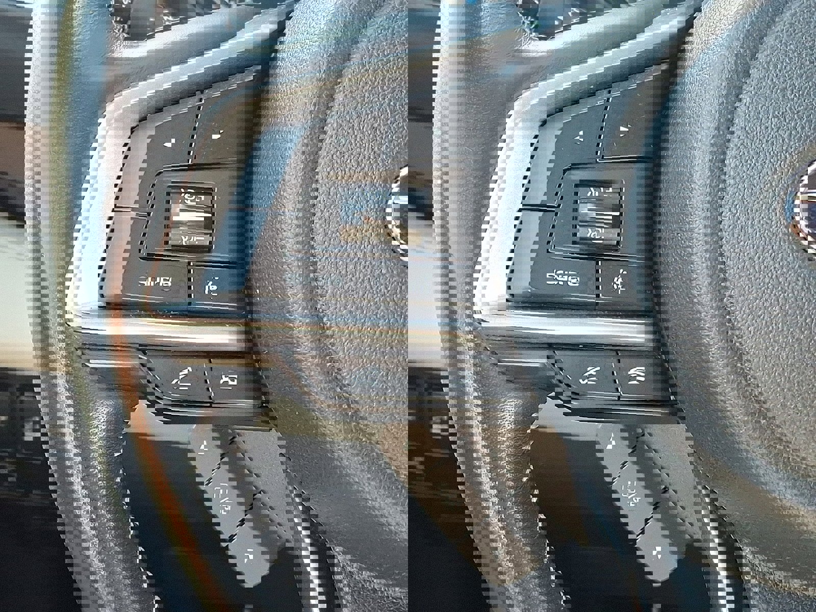 Used 2021 Subaru Ascent Touring w/ Popular Package #2A image 21