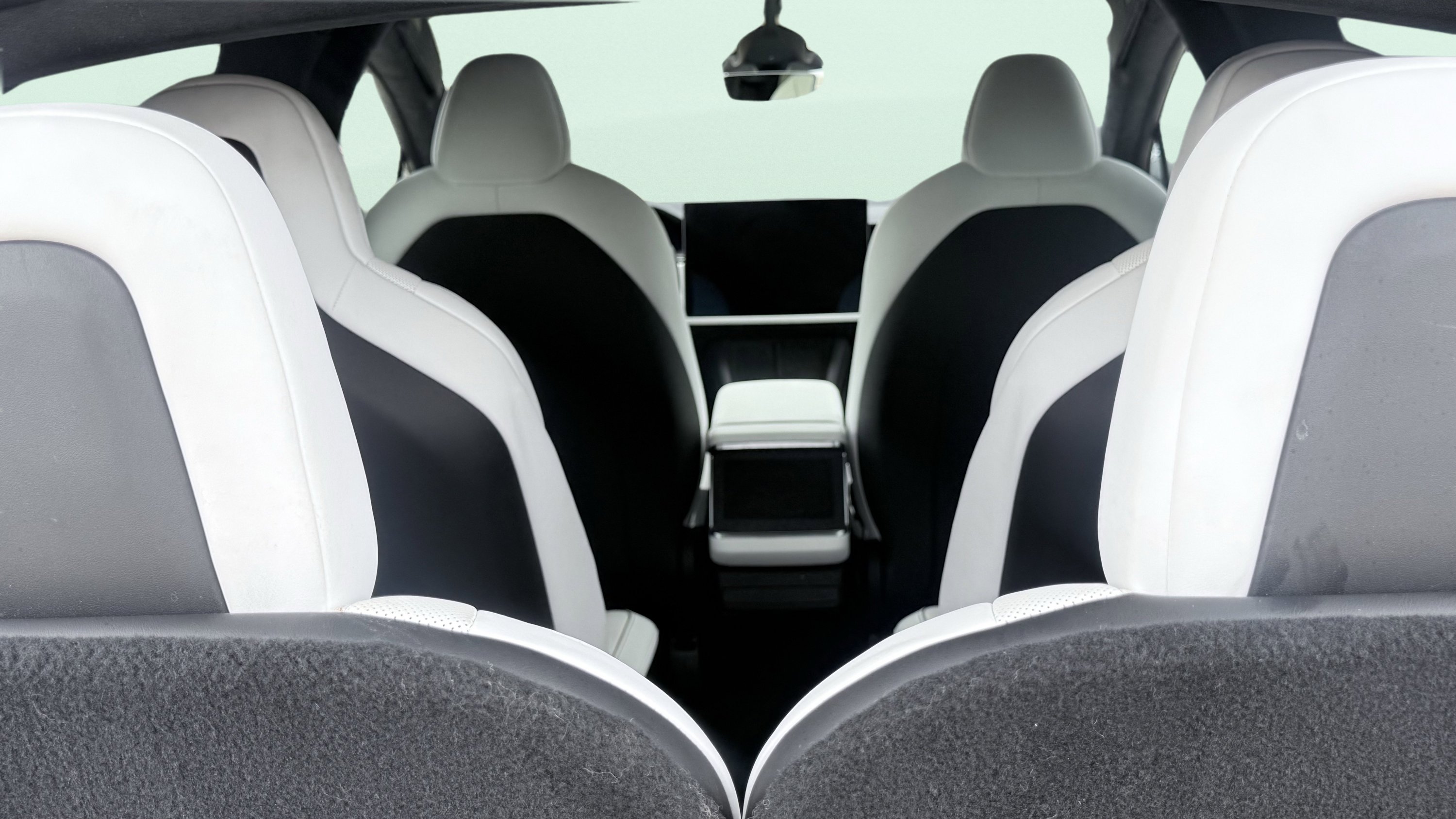 Used 2022 Tesla Model X Plaid AWD/4WD image 3