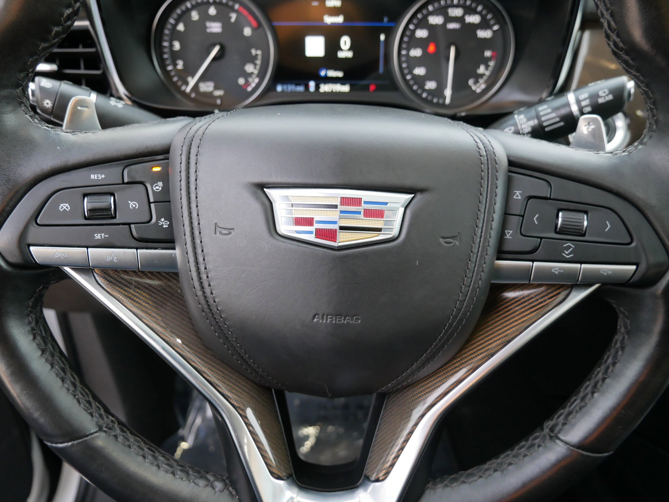 Used 2023 Cadillac XT6 Sport w/ Platinum Package AWD/4WD image 18