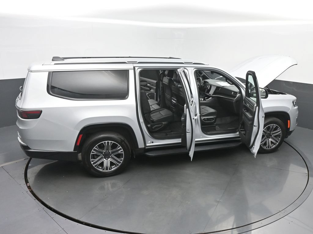 Used 2024 Jeep Wagoneer L Series II w/ Flexible Seating Group AWD/4WD image 67