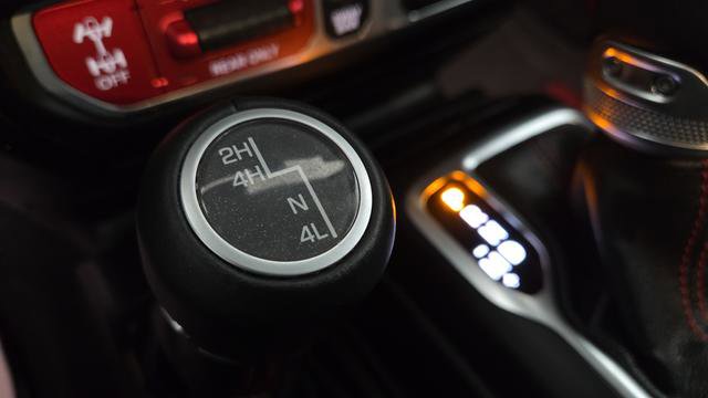 Used 2020 Jeep Gladiator Rubicon AWD/4WD image 34