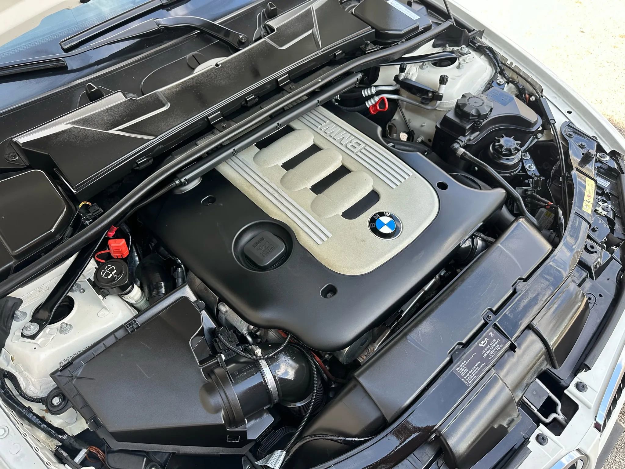 Used 2010 BMW 335d Sedan image 40