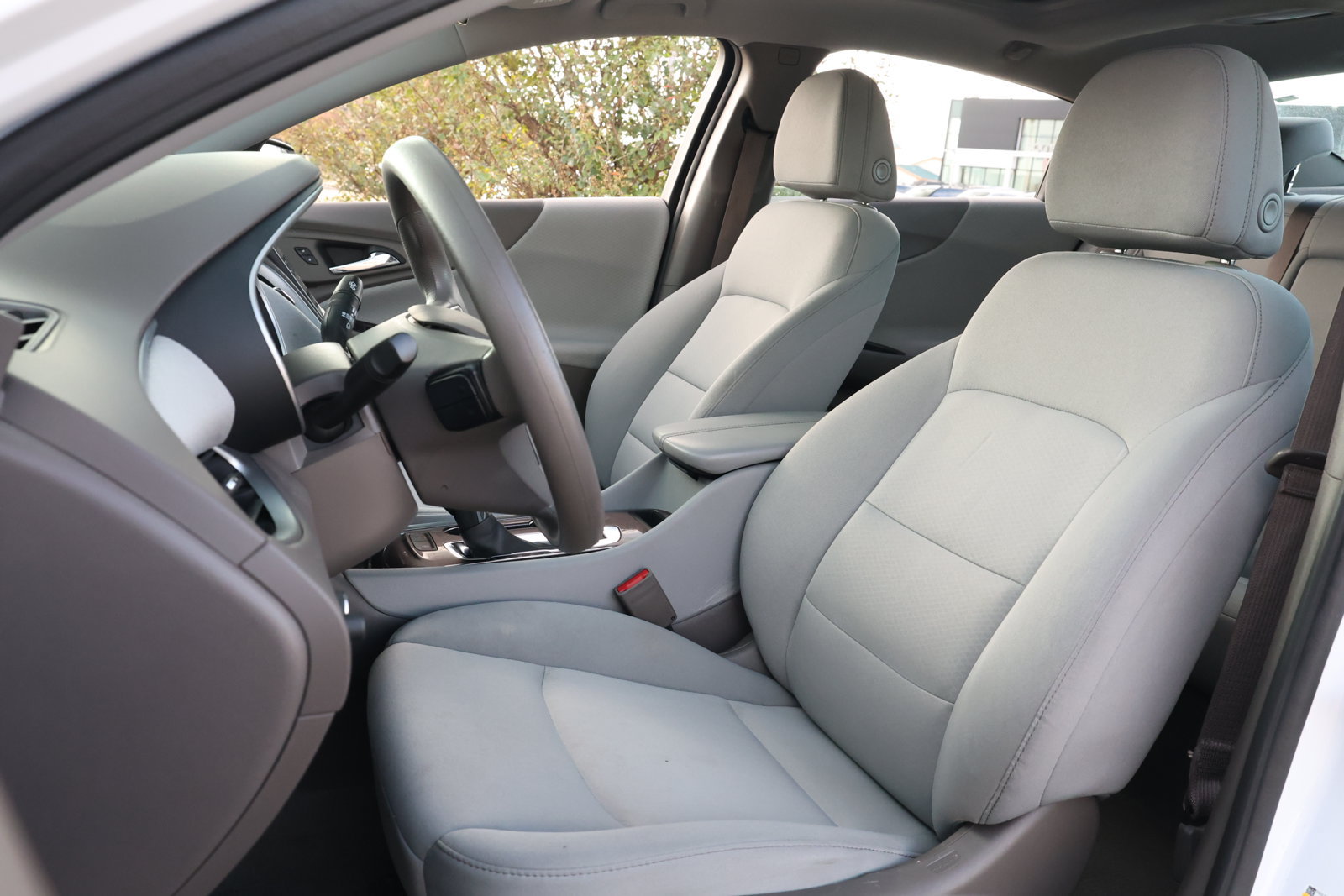 Used 2024 Chevrolet Malibu LT FWD image 27