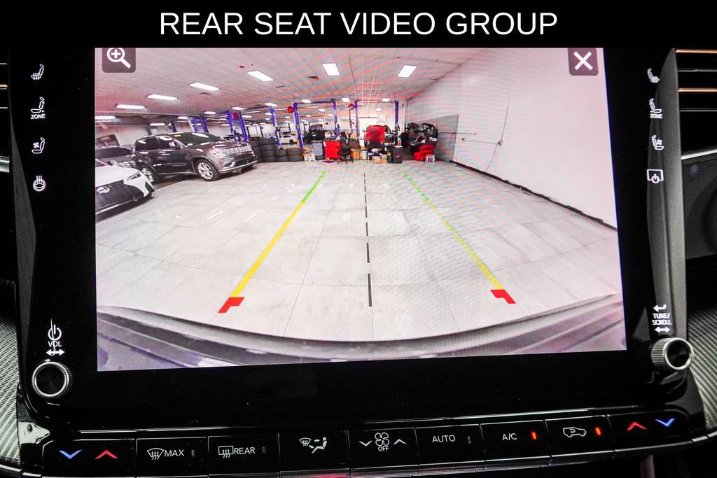 Used 2023 Jeep Grand Wagoneer Series III w/ Rear Seat Video Group 1 AWD/4WD image 31