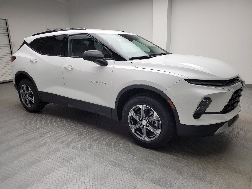 Used 2025 Chevrolet Blazer LT w/ Convenience Package FWD image 11